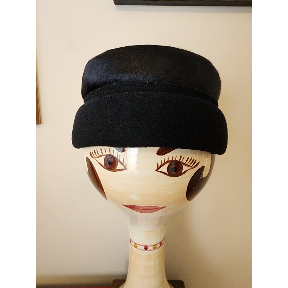 Vintage 100% Wool Pillbox Hat Womens Glamour Felts Millinery Mid Century Mod